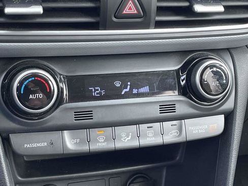 Used 2020 Hyundai Kona Limited image 25