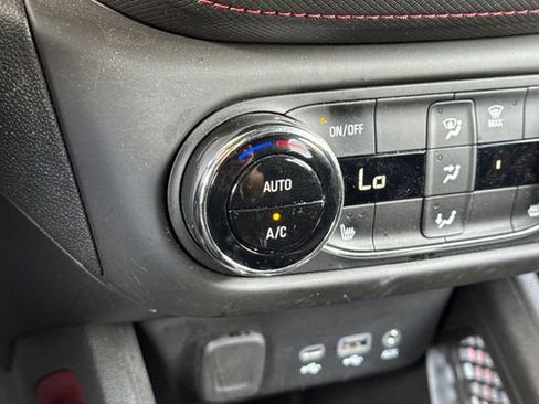 Used 2023 Chevrolet TrailBlazer RS w/ Convenience Package image 29