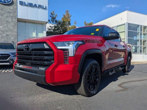 Used 2023 Toyota Tundra SR5 w/ SR5 Convenience Package image 9