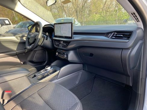 Used 2024 Ford Escape Active w/ Tech Pack #1 FWD image 34
