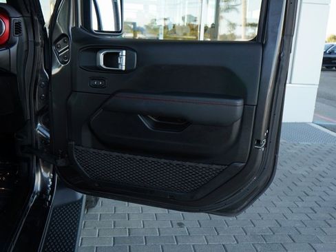 Used 2021 Jeep Wrangler Unlimited Rubicon image 14