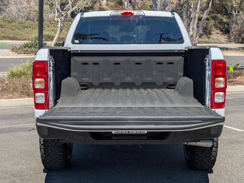 Used 2019 Ford Ranger XL w/ Equipment Group 101A Mid RWD image 9