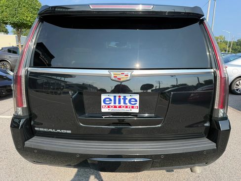 Used 2016 Cadillac Escalade Luxury AWD/4WD image 6
