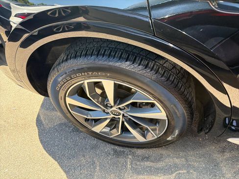 Used 2021 Audi Q5 2.0T Premium Plus w/ Premium Plus Package AWD/4WD image 5