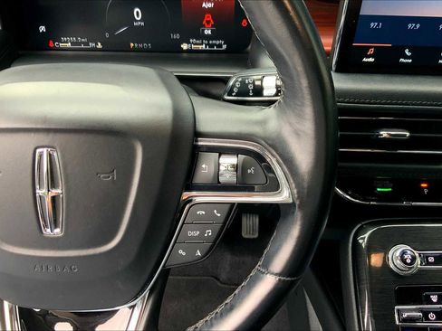 Used 2023 Lincoln Nautilus Reserve w/ Equipment Group 201A image 24