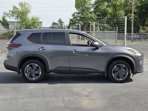 Used 2026 Nissan Rogue SV w/ Cold Weather Package FWD image 6