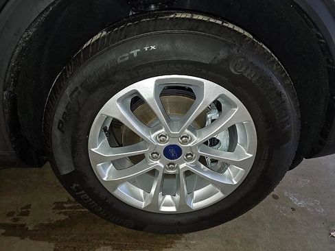 Used 2022 Ford Escape SE w/ Cold Weather Package image 37