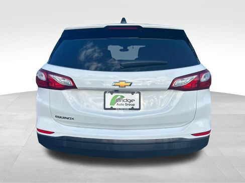 Used 2020 Chevrolet Equinox LS w/ LS Convenience Package FWD image 6
