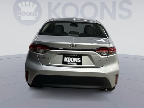 Used 2023 Toyota Corolla LE image 11