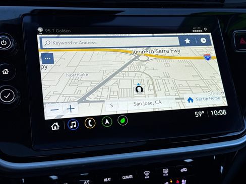 Used 2022 Chevrolet Bolt EUV Premier w/ Launch Edition image 19