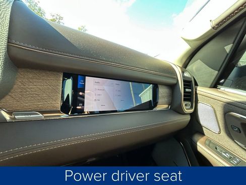 Used 2025 RAM 1500 Limited w/ Trailer Tow Group image 40