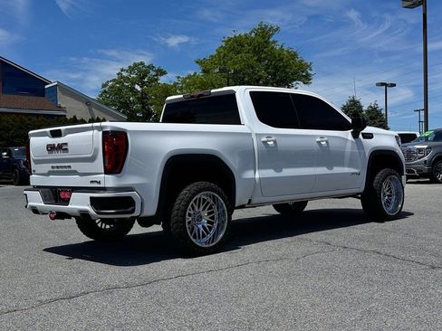 Used 2021 GMC Sierra 1500 AT4 w/ AT4 Value Package AWD/4WD image 10