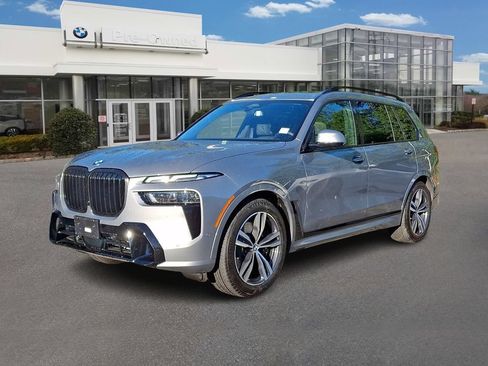 Used 2024 BMW X7 xDrive40i w/ M Sport Package AWD/4WD image 1