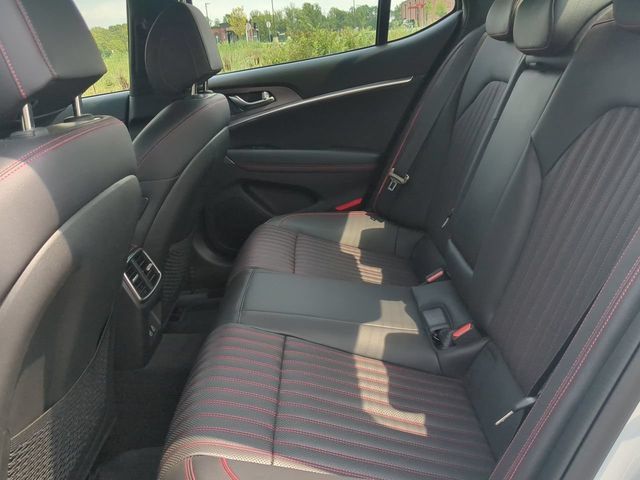 Used 2025 Genesis G70 2.5T w/ Sport Prestige Package RWD image 12
