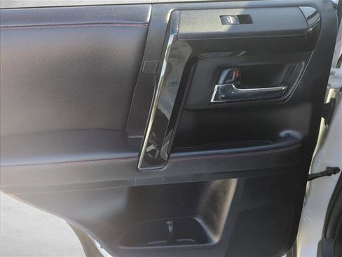 Certified 2022 Toyota 4Runner TRD Off-Road image 20