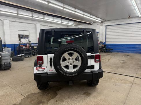 Used 2016 Jeep Wrangler Sport w/ Quick Order Package 24S image 4