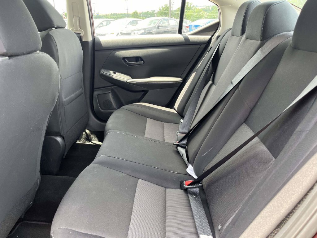 Used 2025 Nissan Sentra SV FWD image 11