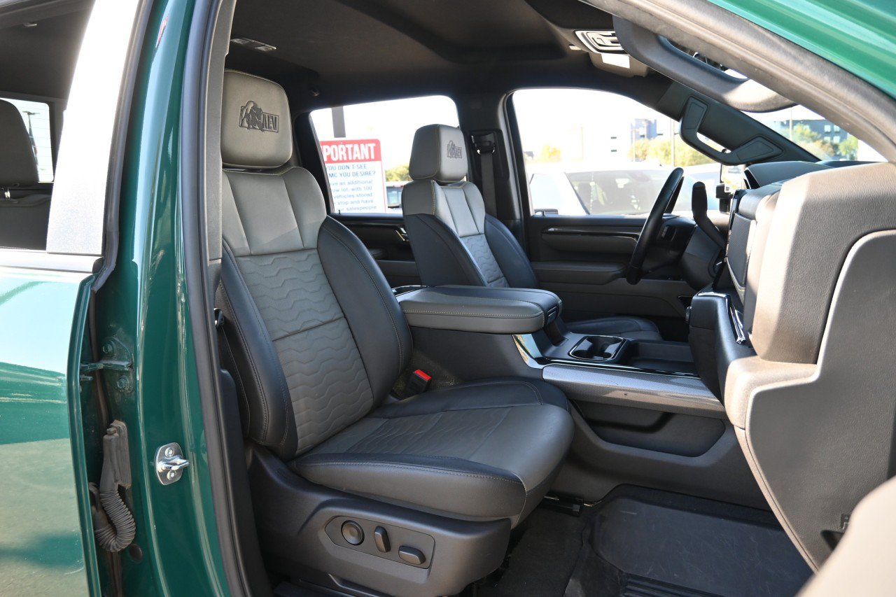 Certified 2025 Chevrolet Silverado 2500 ZR2 w/ ZR2 Bison Edition AWD/4WD image 25