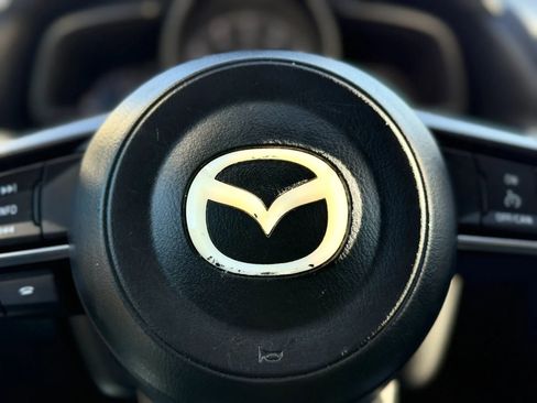 Used 2017 MAZDA MAZDA3 Sport w/ Preferred Equipment Package FWD image 22