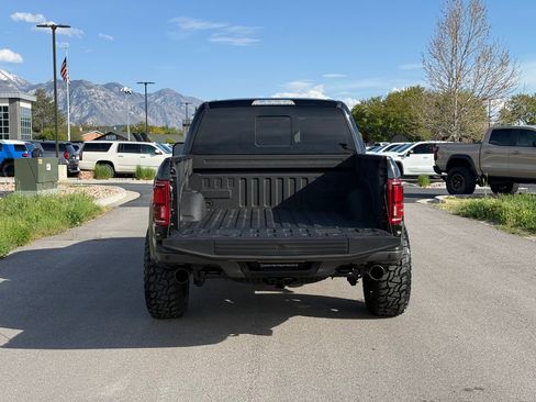 Used 2019 Ford F150 Raptor w/ Equipment Group 802A Luxury AWD/4WD image 12