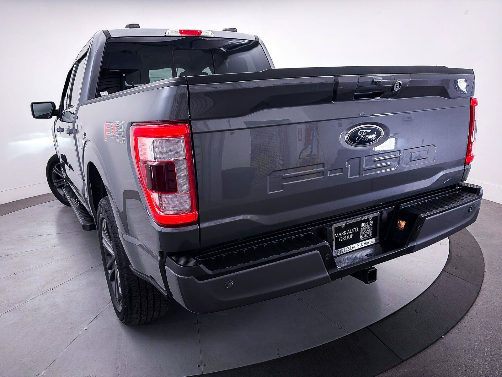 Used 2022 Ford F150 Lariat w/ Equipment Group 502A High AWD/4WD image 10
