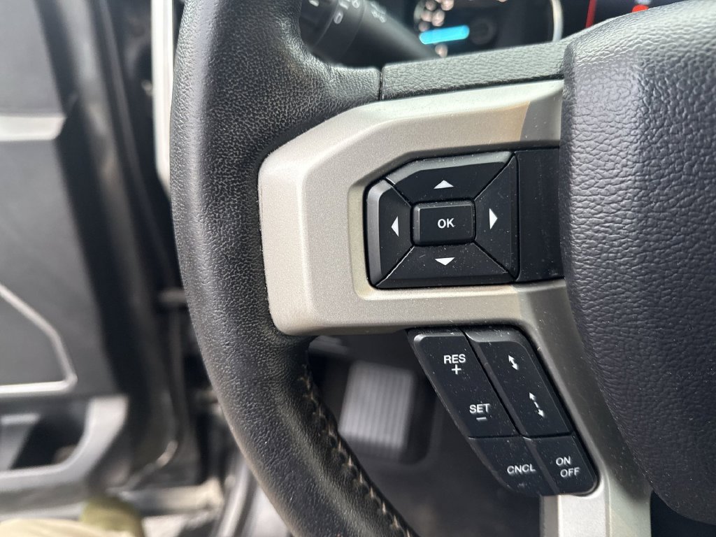 Used 2019 Ford F150 Lariat w/ Equipment Group 502A Luxury AWD/4WD image 17