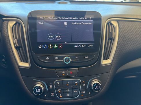Used 2023 Chevrolet Malibu LT FWD image 23