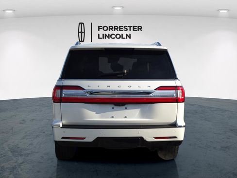 Used 2019 Lincoln Navigator L Reserve image 4