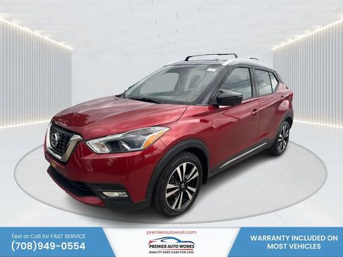 Used 2018 Nissan Kicks SR w/ Exterior Package FWD image 1