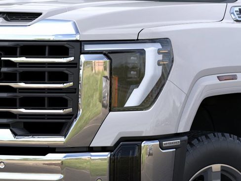 New 2025 GMC Sierra 2500 SLT image 10