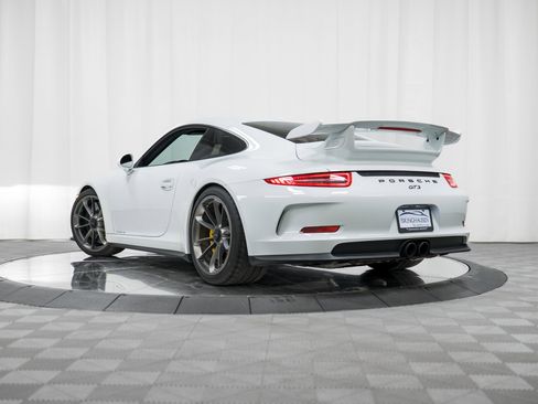 Certified 2014 Porsche 911 GT3 image 36
