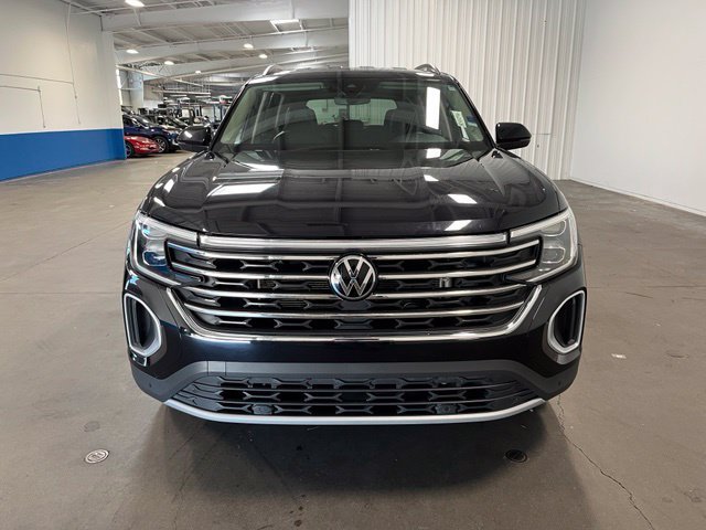 Used 2025 Volkswagen Atlas SE FWD image 8
