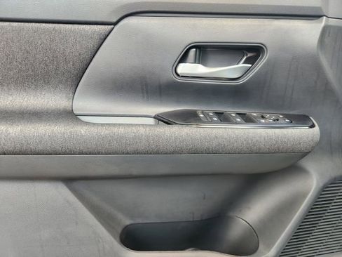 New 2026 Nissan Kicks SV image 17