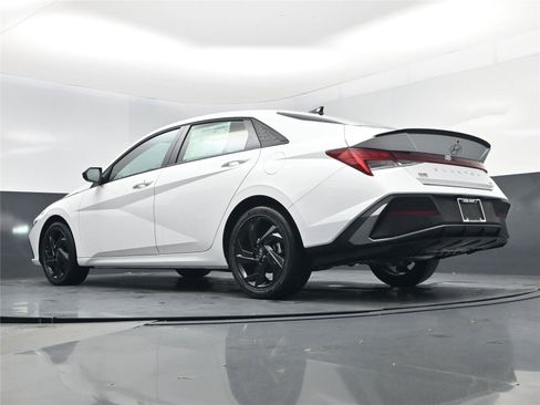 New 2026 Hyundai Elantra Sport image 22