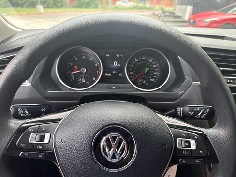 Used 2018 Volkswagen Tiguan S w/ 3rd Row Seat Package AWD/4WD image 36