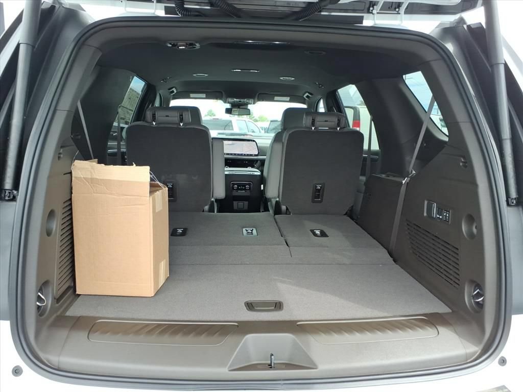 New 2026 Chevrolet Tahoe LT w/ Comfort Package AWD/4WD image 15