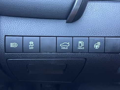 Used 2020 Toyota Camry XSE AWD/4WD image 25