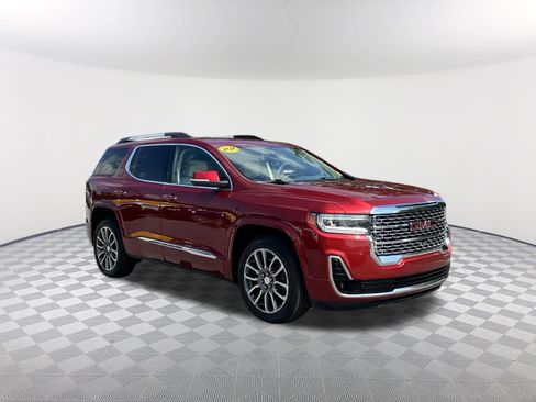 Used 2022 GMC Acadia Denali w/ Denali Technology Package FWD image 3