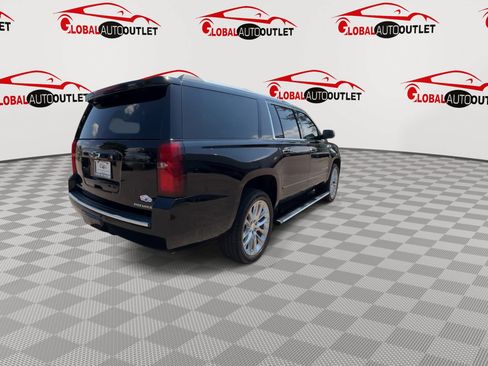 Used 2019 Chevrolet Suburban Premier w/ Premier Plus Edition AWD/4WD image 8