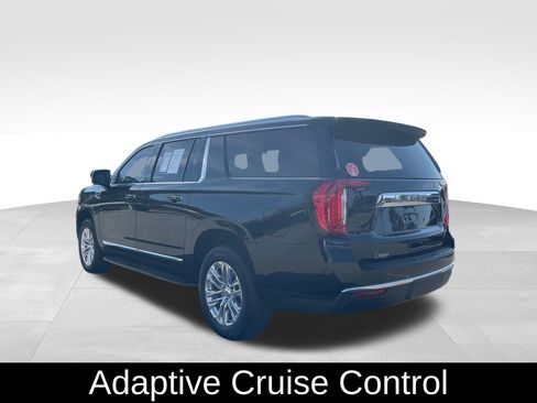 Used 2024 GMC Yukon XL SLT w/ SLT Luxury Package image 8