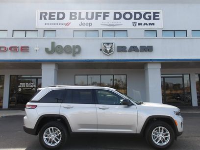 New 2025 Jeep Grand Cherokee Laredo