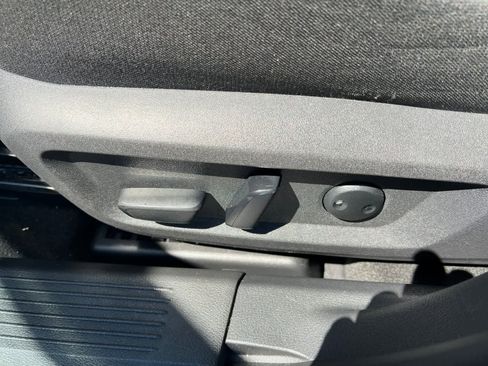 Certified 2023 Nissan Rogue SV image 18