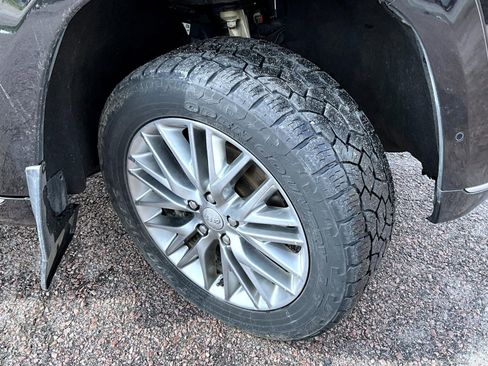 Used 2018 Jeep Grand Cherokee Summit AWD/4WD image 23