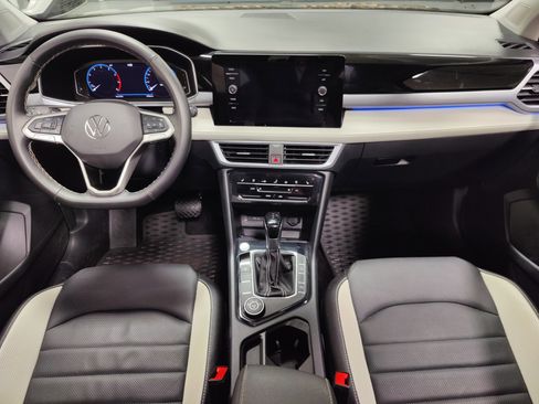 Used 2025 Volkswagen Taos SEL w/ Black Wheel Plus Package image 19