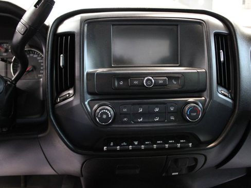 Used 2018 Chevrolet Silverado 2500 W/T w/ Snow Plow Prep Package AWD/4WD image 15