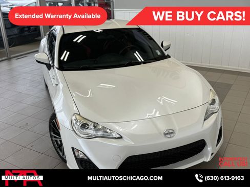 Used 2014 Scion FR-S image 9