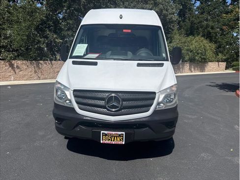 Used 2017 Mercedes-Benz Sprinter 2500 w/ Driver Comfort Package image 10