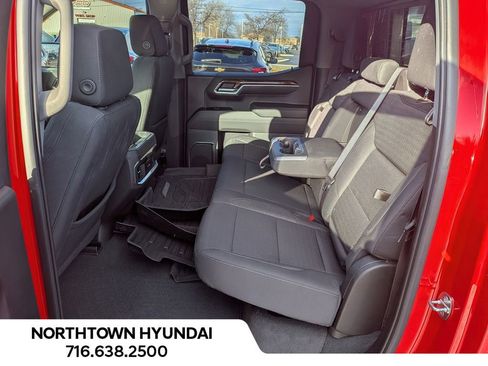 Used 2022 GMC Sierra 1500 Elevation w/ Preferred Package image 32