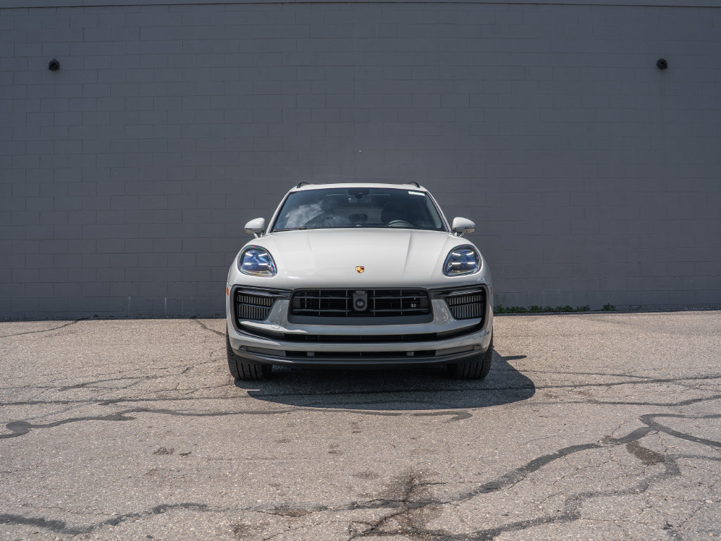 Used 2026 Porsche Macan S AWD/4WD image 10