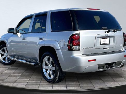 Used 2008 Chevrolet TrailBlazer SS w/ Sun And 6-Disc Cd Package image 12